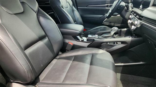 Photo of 2024 Midnight Black Kia Telluride