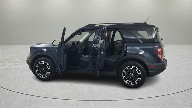 Photo of 2022 Alto Blue Metallic Tinted Clearcoat Ford Bronco Sport