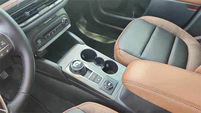 Photo of 2022 Alto Blue Metallic Tinted Clearcoat Ford Bronco Sport