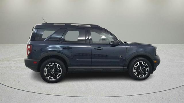 Photo of 2022 Alto Blue Metallic Tinted Clearcoat Ford Bronco Sport