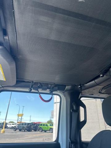 Photo of 2018 Bright White Clearcoat Jeep Wrangler Unlimited