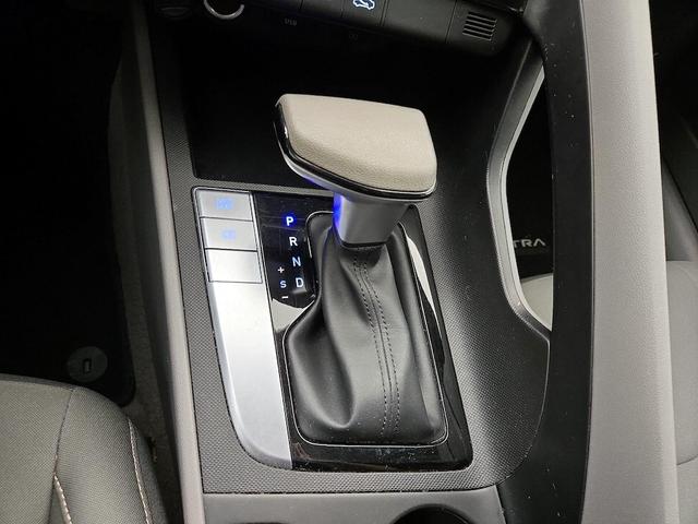 Photo of 2023 Red Hyundai ELANTRA