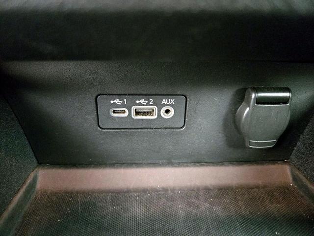 Photo of 2020 White Nissan Altima