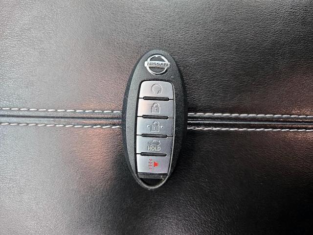 Photo of 2020 White Nissan Altima
