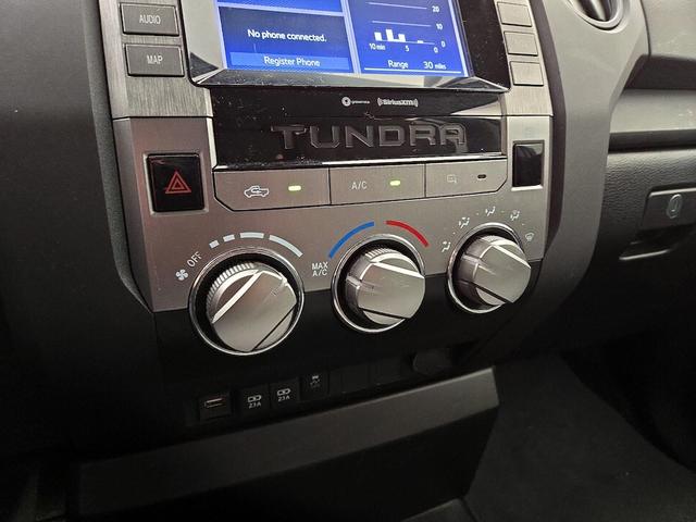 Photo of 2020 White Toyota Tundra