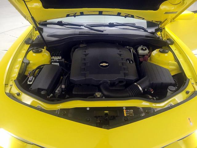 Photo of 2015 Yellow Chevrolet Camaro