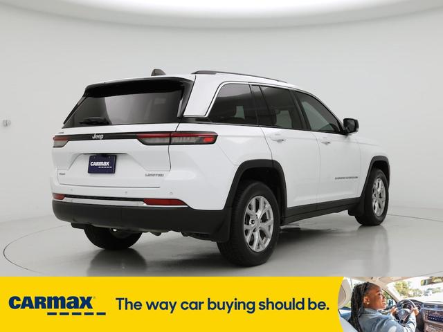 Photo of 2023 White Jeep Grand Cherokee