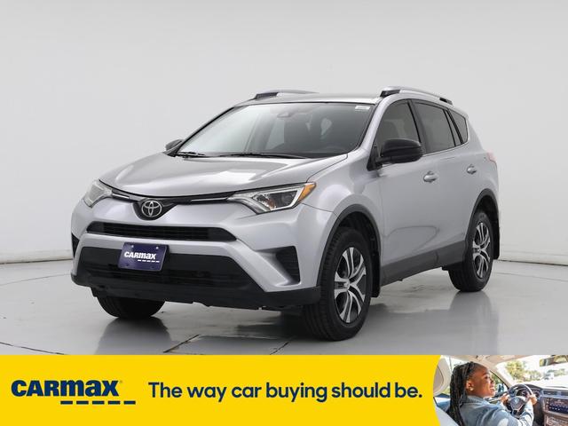 Photo of 2018 Silver Toyota RAV4