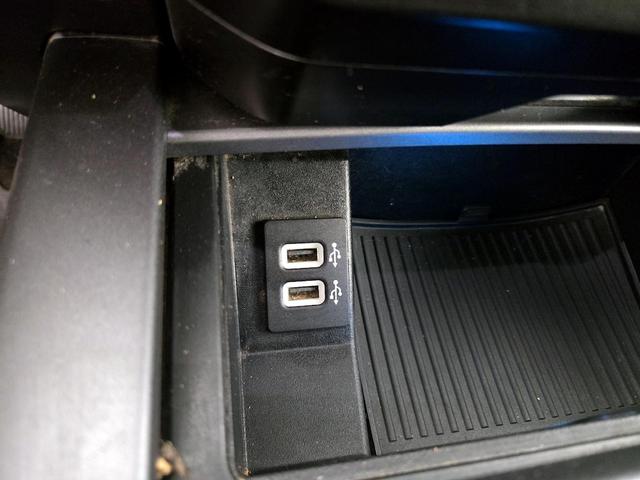 Photo of 2019 White Ford F-150