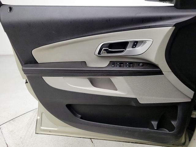 Photo of 2015 Gold Chevrolet Equinox