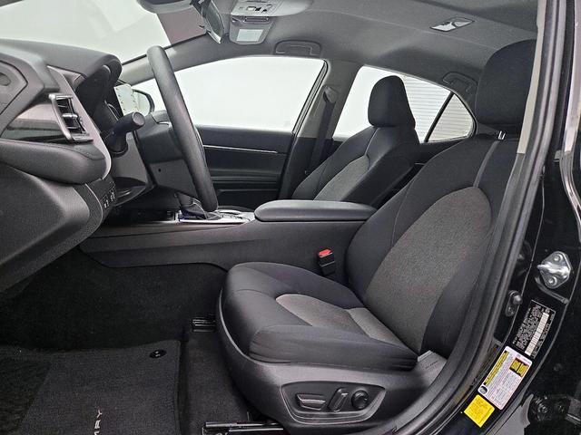 Photo of 2021 Black Toyota Camry Hybrid