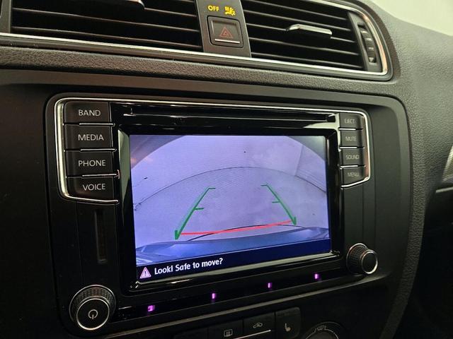 Photo of 2016 Blue Volkswagen Jetta
