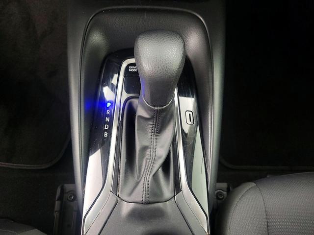 Photo of 2023 White Toyota Corolla Hybrid