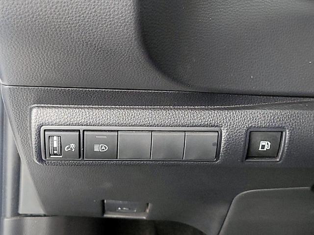 Photo of 2023 White Toyota Corolla Hybrid
