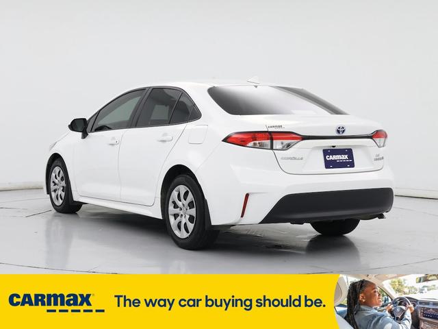 Photo of 2023 White Toyota Corolla Hybrid