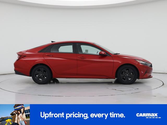 Photo of 2022 Red Hyundai ELANTRA