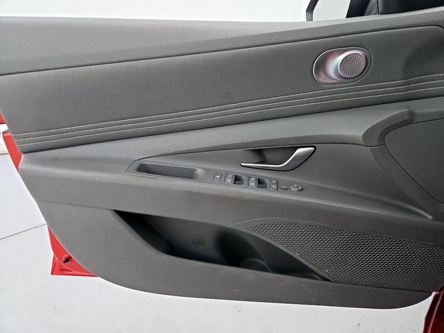 Photo of 2022 Red Hyundai ELANTRA