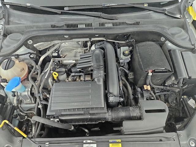 Photo of 2017 Silver Volkswagen Jetta