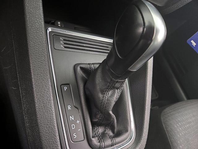 Photo of 2017 Silver Volkswagen Jetta
