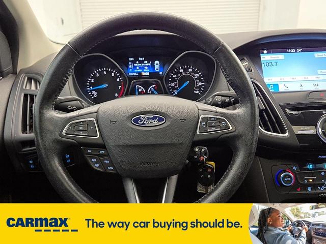 Photo of 2017 Blue Ford Focus