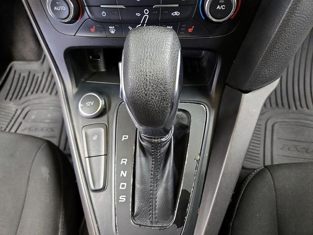 Photo of 2017 Blue Ford Focus