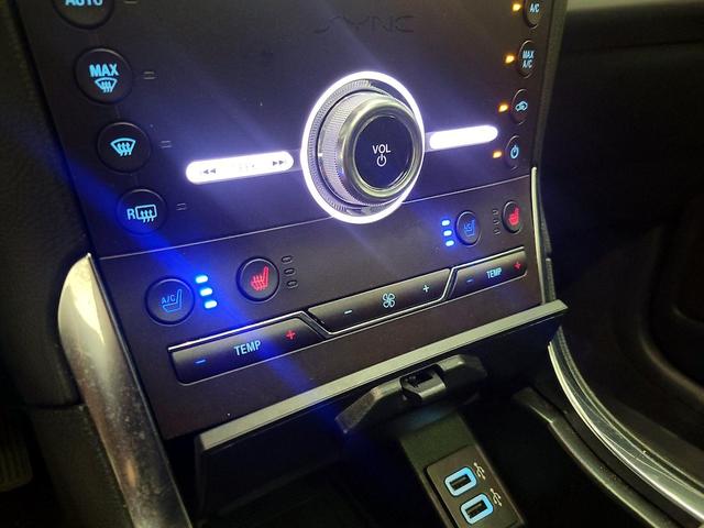 Photo of 2020 Black Ford Edge
