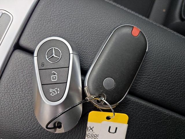 Photo of 2023 Black Mercedes-Benz C-Class
