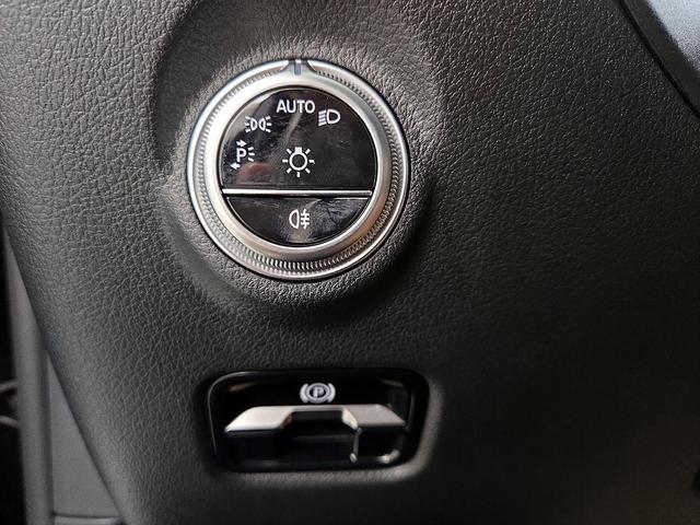 Photo of 2023 Black Mercedes-Benz C-Class