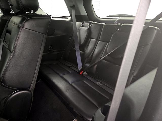 Photo of 2023 Gray Ford Explorer