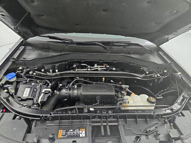 Photo of 2023 Gray Ford Explorer