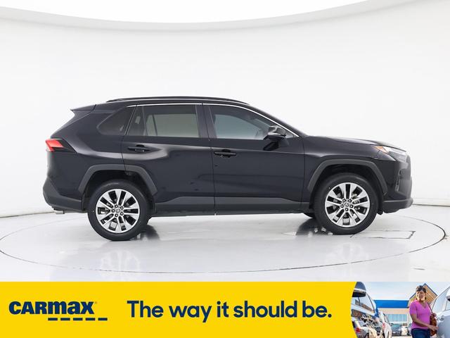 Photo of 2022 Black Toyota RAV4