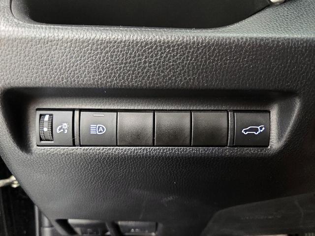 Photo of 2022 Black Toyota RAV4