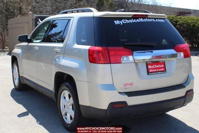 Photo of 2015 Champagne Silver Metallic GMC Terrain