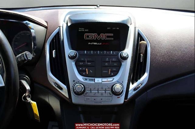Photo of 2015 Champagne Silver Metallic GMC Terrain