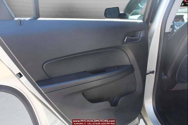 Photo of 2015 Champagne Silver Metallic GMC Terrain