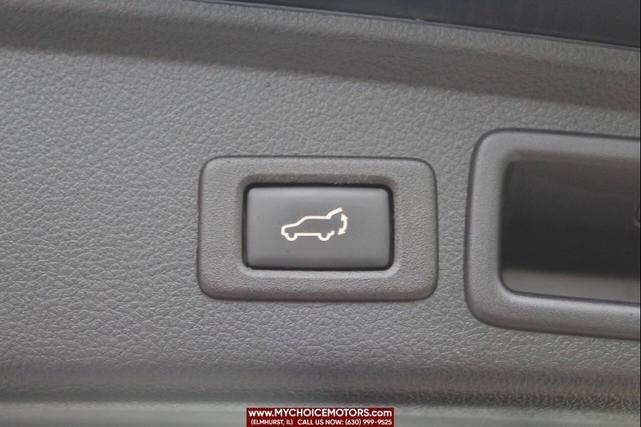 Photo of 2017 Crystal Black Silica Subaru Forester