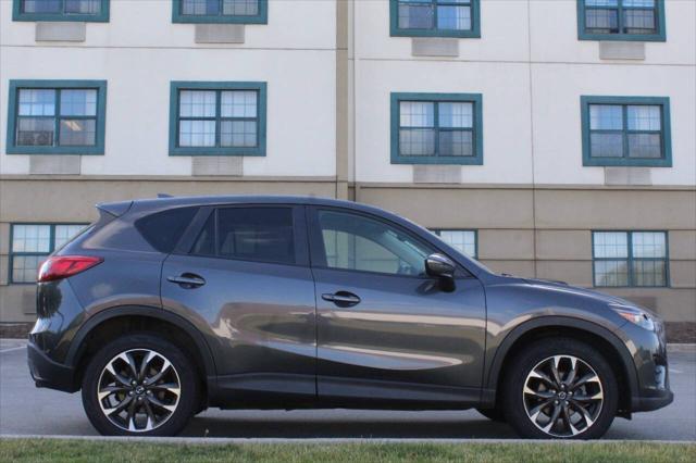 Photo of 2016 Meteor Gray Mica Mazda CX-5