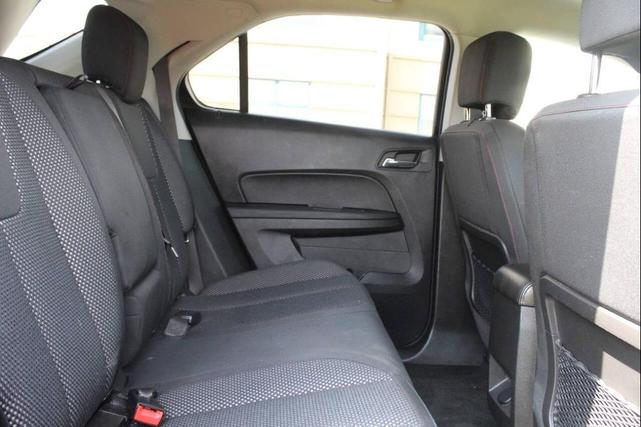 Photo of 2017 Nightfall Gray Metallic Chevrolet Equinox