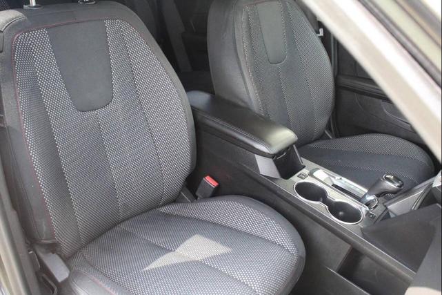 Photo of 2017 Nightfall Gray Metallic Chevrolet Equinox