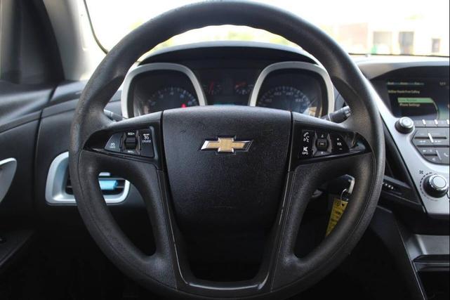 Photo of 2017 Nightfall Gray Metallic Chevrolet Equinox