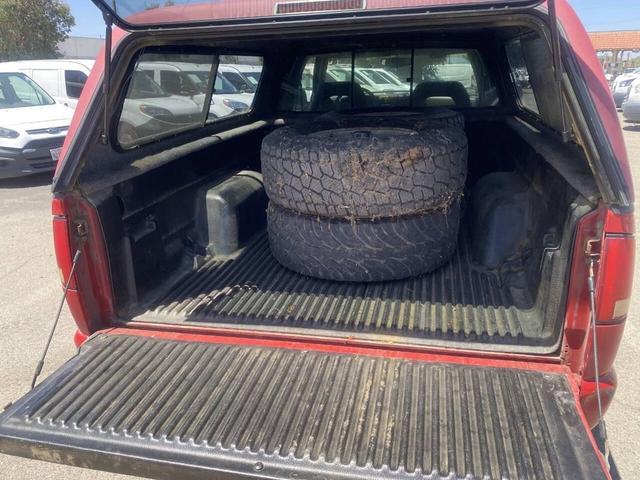 Photo of 1995 Khaki Chevrolet S-10
