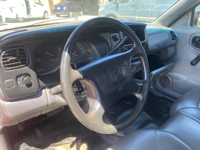 Photo of 1998 Flame Red Dodge Dakota