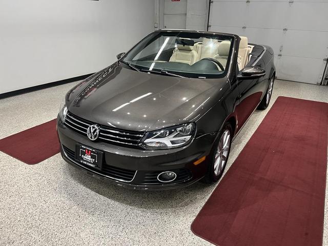 Photo of 2012 Black Oak Brown Metallic Volkswagen Eos