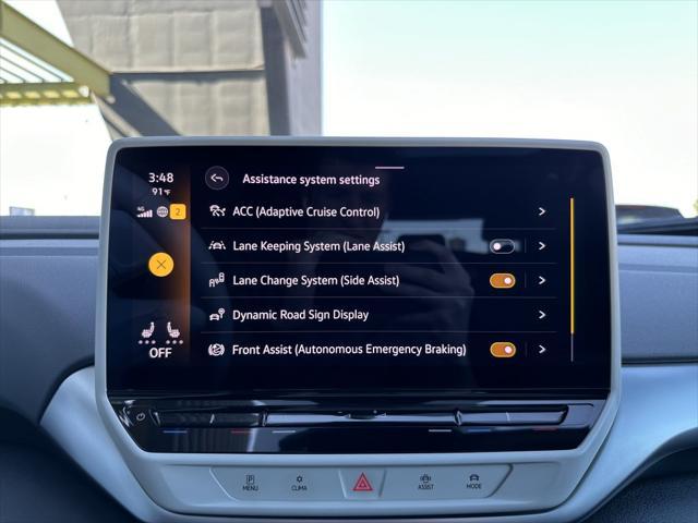 Photo of 2021 Dusk Blue Metallic/Black Roof Volkswagen ID.4