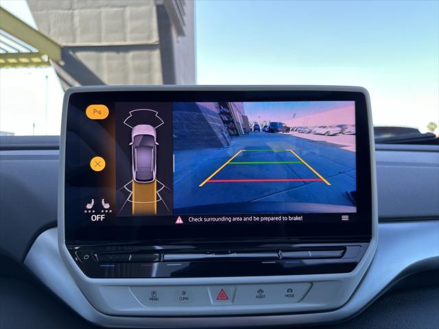Photo of 2021 Dusk Blue Metallic/Black Roof Volkswagen ID.4