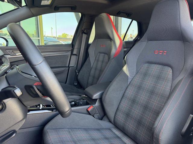 Photo of 2024 Deep Black Pearl Volkswagen Golf GTI
