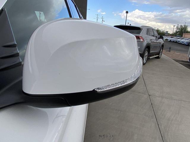 Photo of 2024 Lunar White INFINITI QX50