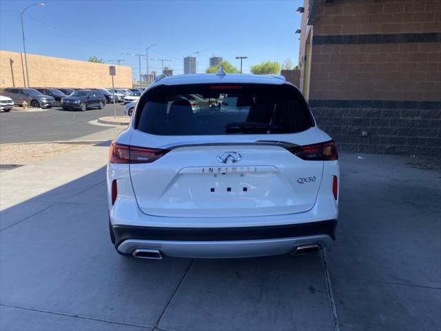 Photo of 2023 Radiant White INFINITI QX50
