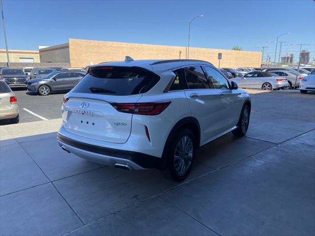 Photo of 2023 Radiant White INFINITI QX50