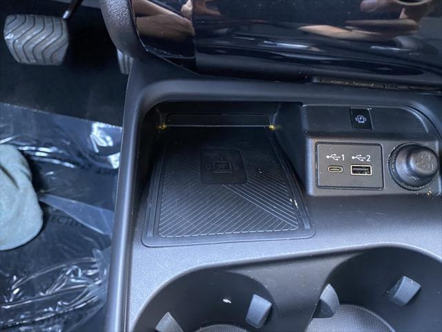 Photo of 2023 Radiant White INFINITI QX50